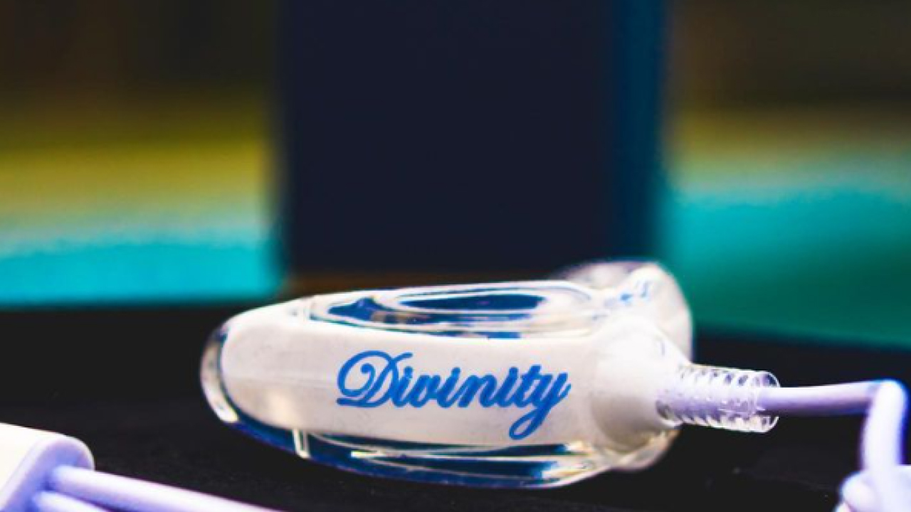 DIVINITY KIT BLANCHEUR 